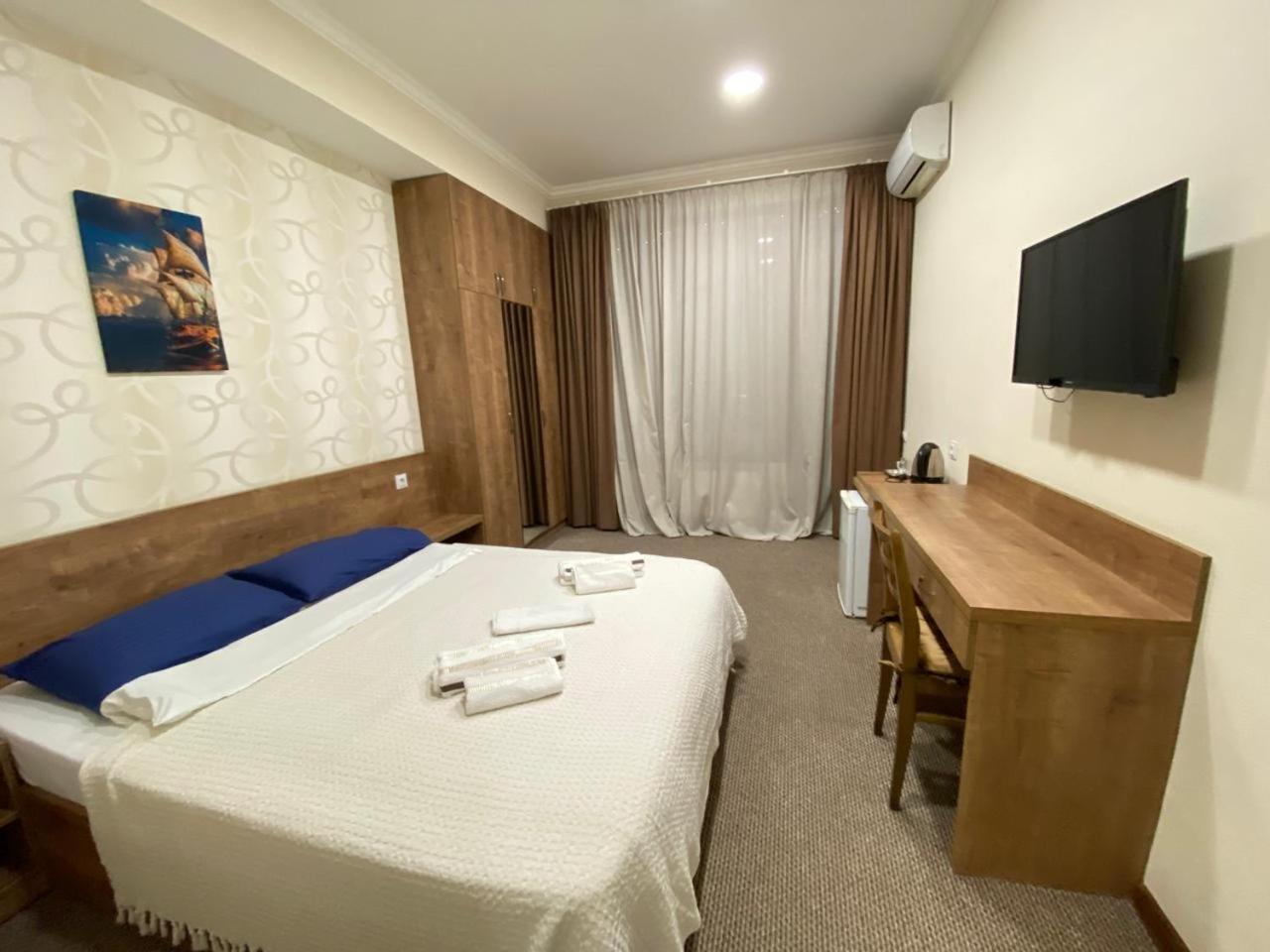 5 Rooms Near 300 Aragveli Metro Station Tbilisi Zimmer foto